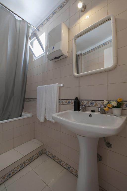 Guest House First Floor Lagos Zewnętrze zdjęcie